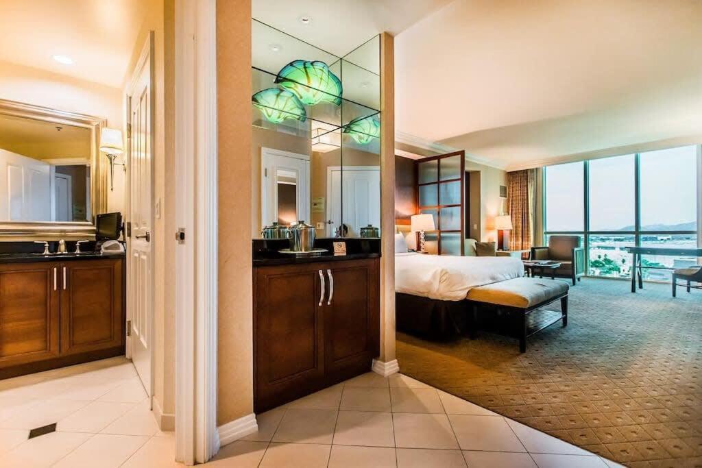 37Th Floor Penthouse - No Resort Fees - Strip View - Mgm 37807 Las Vegas Exterior photo
